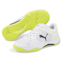 Tennis shoes