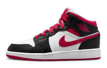 Jordan Air Jordan 1 Mid 减震 中帮 复古篮球鞋 GS 白红黑 / Кроссовки Jordan Air Jordan 1 Mid GS 554725-016