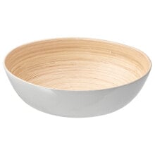 Dishes and salad bowls for serving