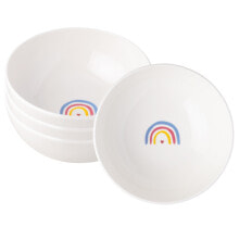 Dishes and salad bowls for serving