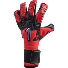 Goalkeeper gloves for football