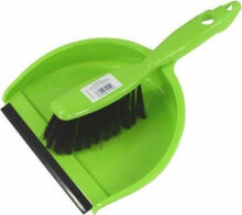 Brooms, dustpans and floor brushes