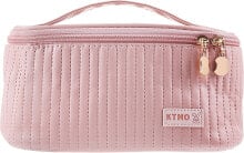 Women's cosmetic bags and beauty cases