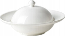 Dishes and salad bowls for serving