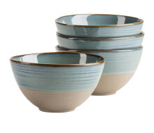 Dishes and salad bowls for serving