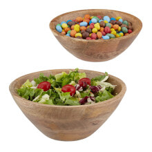 Dishes and salad bowls for serving