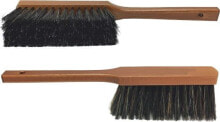 Brooms, scoops and floor brushes