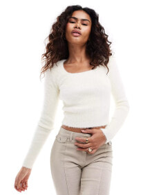 Women's sweaters and cardigans