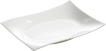 Dishes and salad bowls for serving