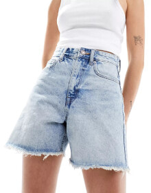 Купить женские шорты Pull&Bear: Pull&Bear high waisted raw hem longline denim shorts in light blue