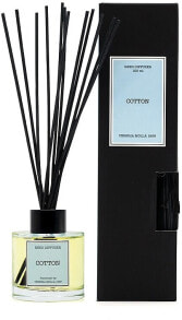 Aromatic diffusers and candles