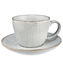 Mugs, cups, saucers and pairs