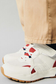 Retro contrast high-top sneakers