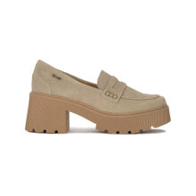 Women's moccasins