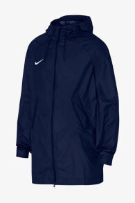 Мужские спортивные куртки Nike купить со скидкой