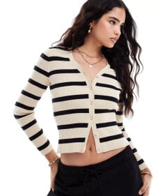 Women's sweaters and cardigans