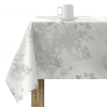 Tablecloths and napkins