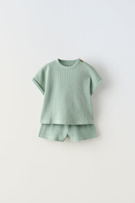 Waffle-knit t-shirt and bermuda shorts co-ord