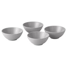 Dishes and salad bowls for serving