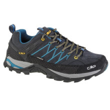 Men's sports shoes for trekking