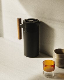 Stainless steel thermos jug