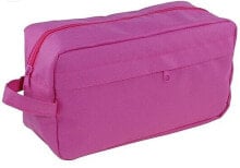 Cosmetic bags and beauty cases