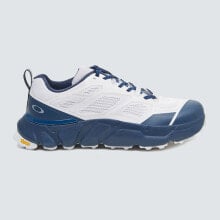 Men's running shoes