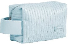 Women's cosmetic bags and beauty cases