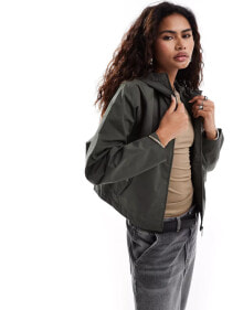 Women's outerwear