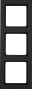 Фоторамки Berker Triple frame Q.3 anthracite velvet (10136096)