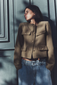 Cropped jacket with flaps