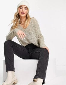 Women's sweaters and cardigans