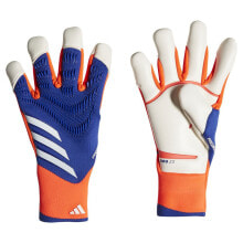 Goalkeeper gloves for football