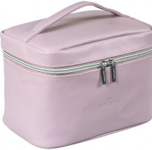 Cosmetic bags and beauty cases