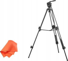 Tripods and monopods for photographic equipment