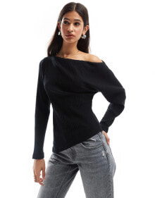 Women's sweaters and cardigans