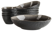 Dishes and salad bowls for serving