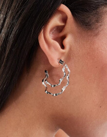 Купить женские ювелирные украшения Petit Moments: Petit Moments truebe wave detail hoop earrings in silver