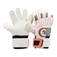 Goalkeeper gloves for football