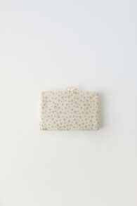 Floral cotton wipe holder