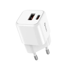 QCHARX Zeus USB-A and USB-C wall charger