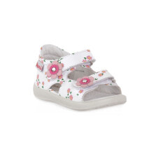 Baby sandals and sandals for girls