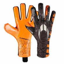 Goalkeeper gloves for football