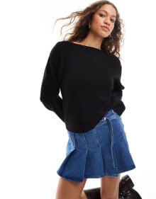 Women's sweaters and cardigans