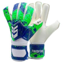 Goalkeeper gloves for football