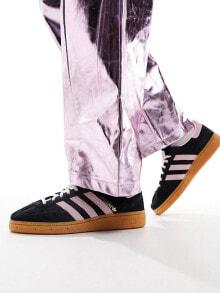 adidas Originals – Handball Spezial – Sneaker in Schwarz und Rosa