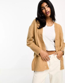 Women's sweaters and cardigans