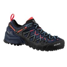 Trekking shoes