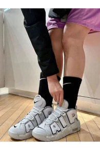 Женские кроссовки и кеды