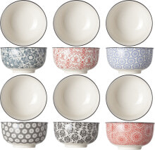 Dishes and salad bowls for serving